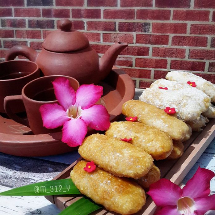 GEMBLONG - Deep Fried Sticky Rice coated with Caramel by Merry Rosalia