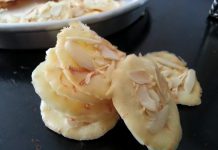 Almond Cheese Crispy Cookies by Susianne Flo S