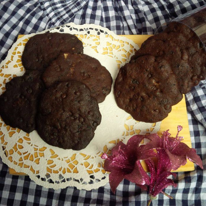 Oreo Choco Chips Cookies by Meida felici