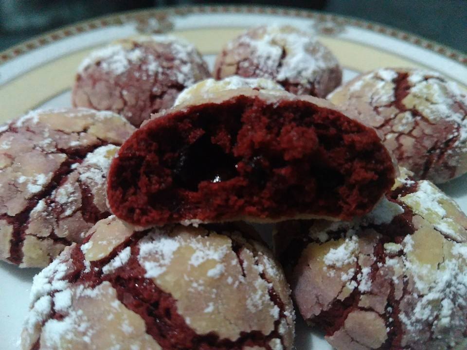Redvelvet Crinkle Cookies by Melati Putri