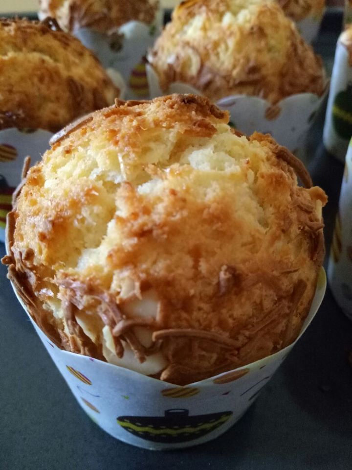 Buttermilk Lemon Cheese Muffins by Isti Firagiel