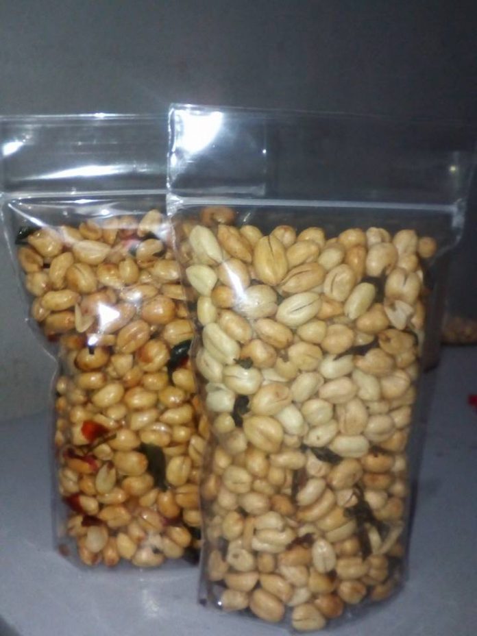 Kacang Goreng Daun Jeruk Asin dan Pedas by Lia Irawan