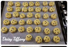 German Cookies Choc Topping by Daisy Tiffany