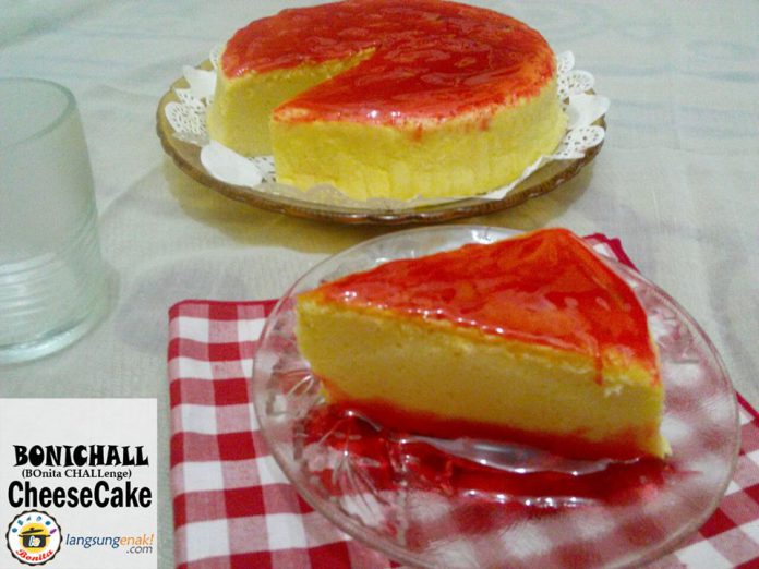 Strawberry Japanese Cheesecake by Intan Putriani