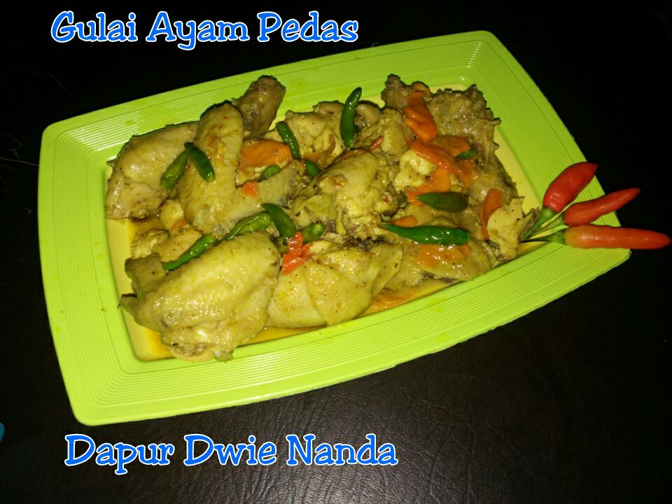 Gulai Ayam Pedas by Dwie Nanda Rizky Adinda