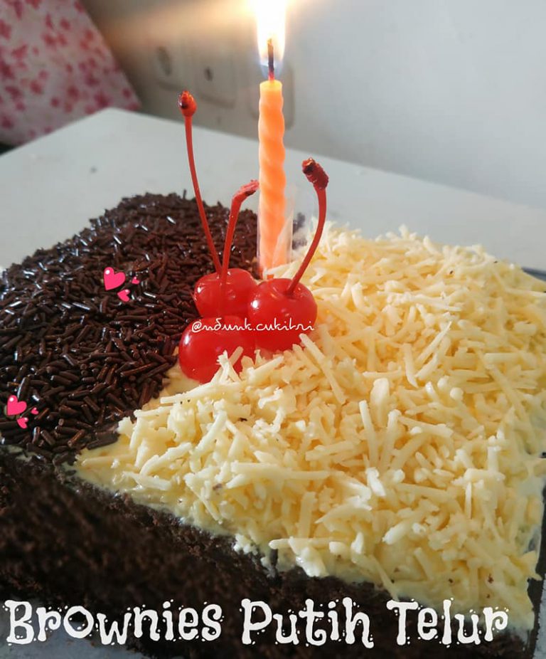 Brownies Kukus Putih telur by Endang Cukitri