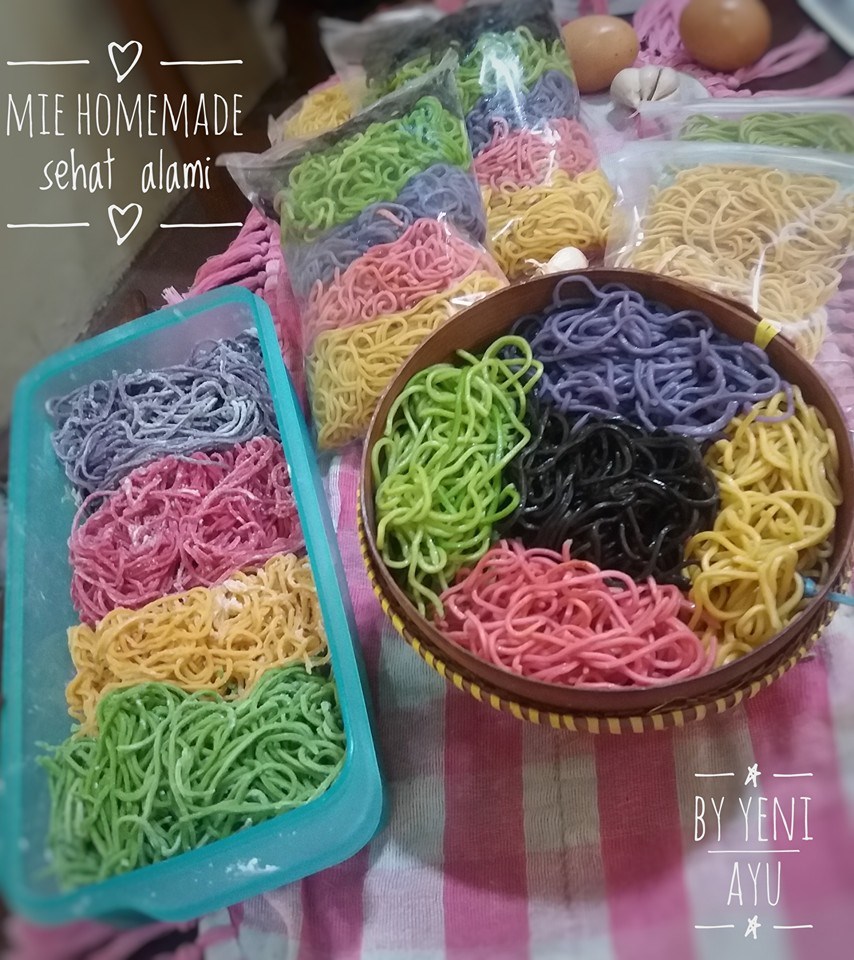 Mie homemade warna  warni by Yeni Ayu langsungenak com