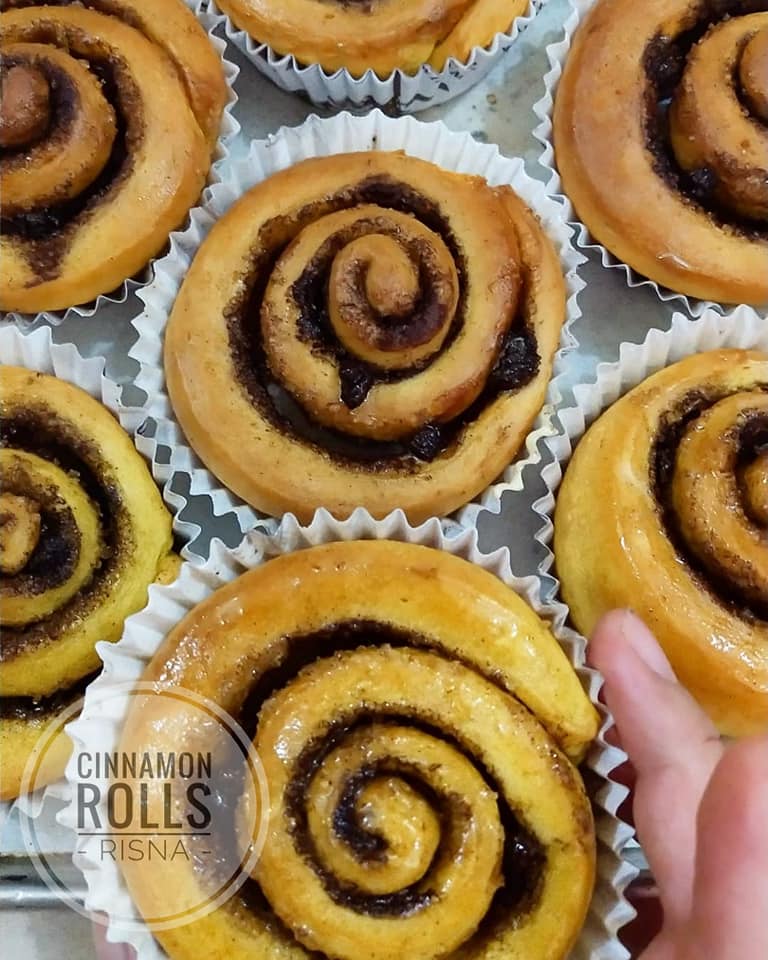 Cinnamon Rolls by Milea Dilan