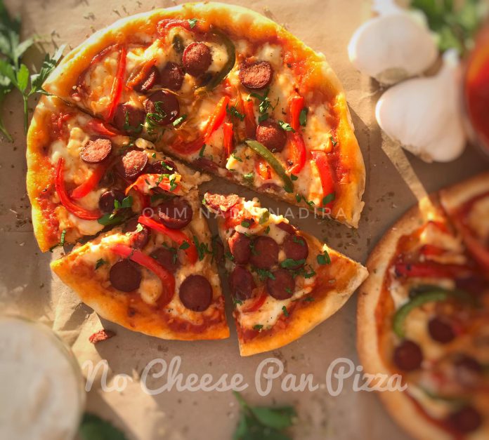 Pizza tanpa oven, tanpa keju dan ramah dikantong by Monica Mohamed Salah