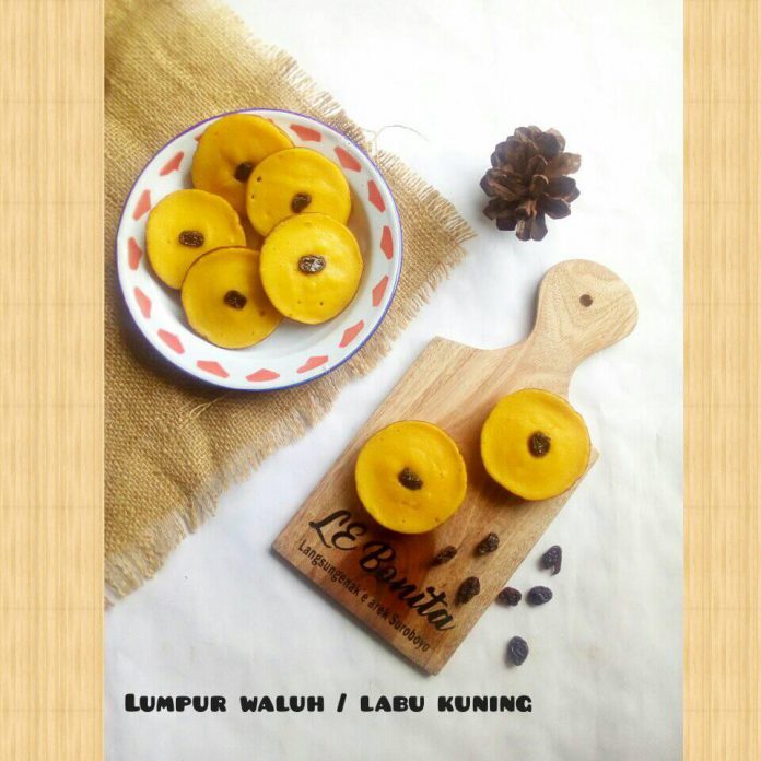 kue Lumpur waluh / labu kuning by Nana Valentina