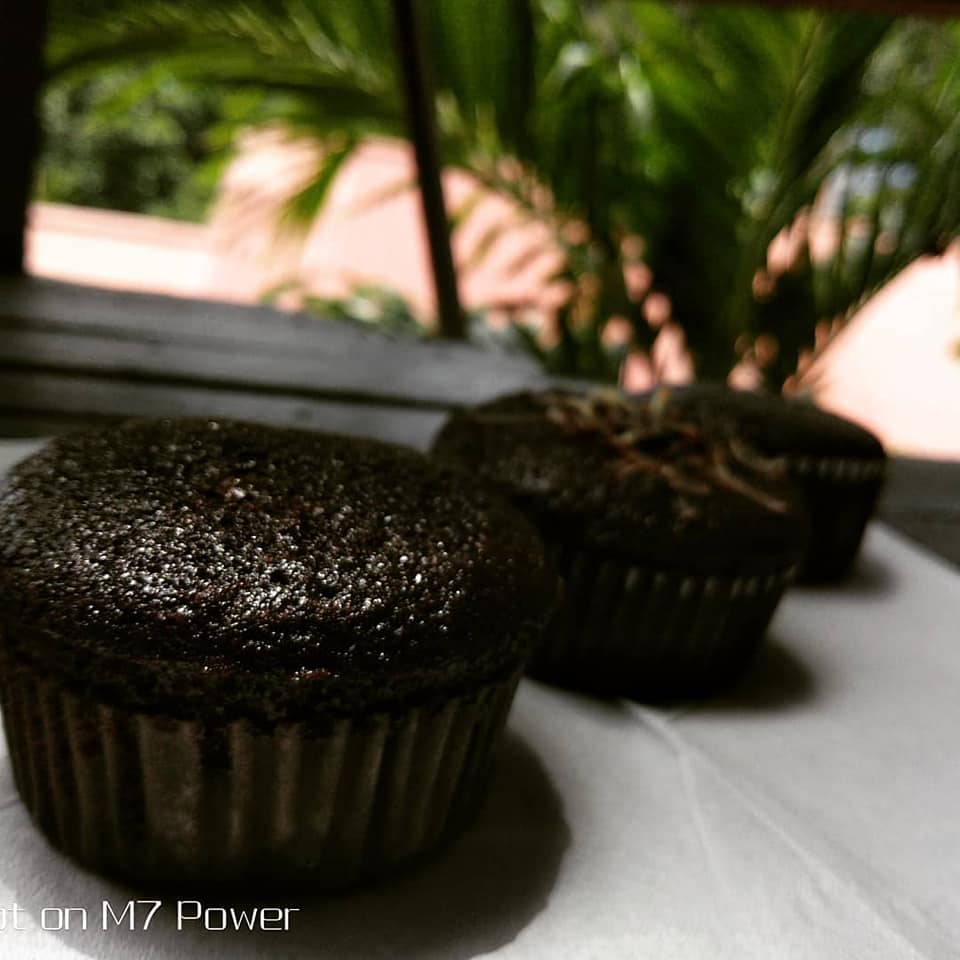 resep chocolate cupcakes simpel by Nur Aini