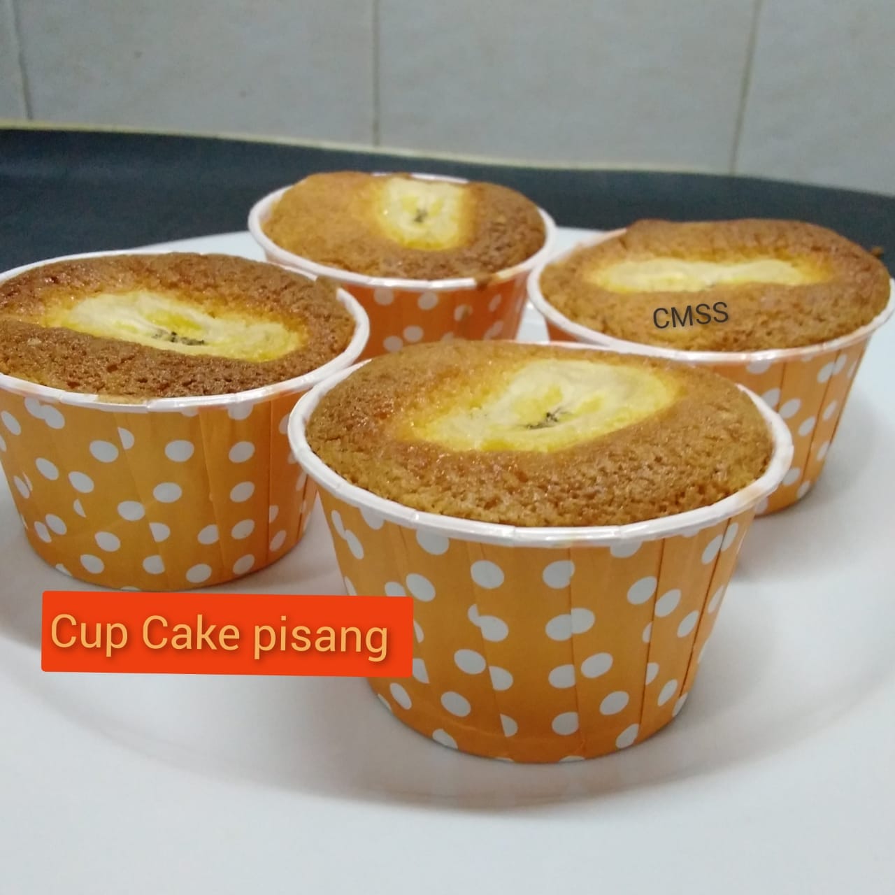 CUP CAKE PISANG untuk pagi ini by Catharina Maria Sri Sumarti