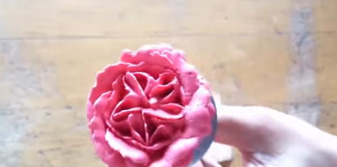 tutorial membuat bunga dari buttercream by Lenny Valencia Febriany