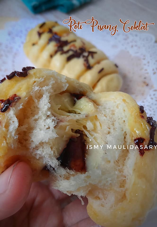 ini lembut banget Roti Pisang Coklat by Ismy Maulidasary