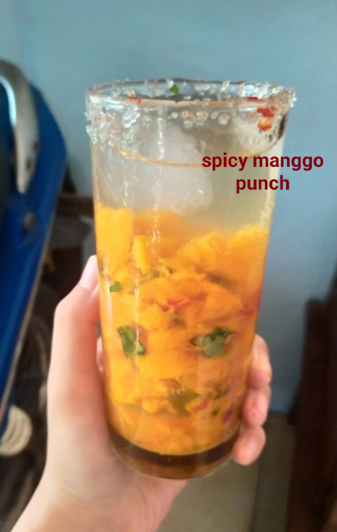 Baharatlı mango yumruk