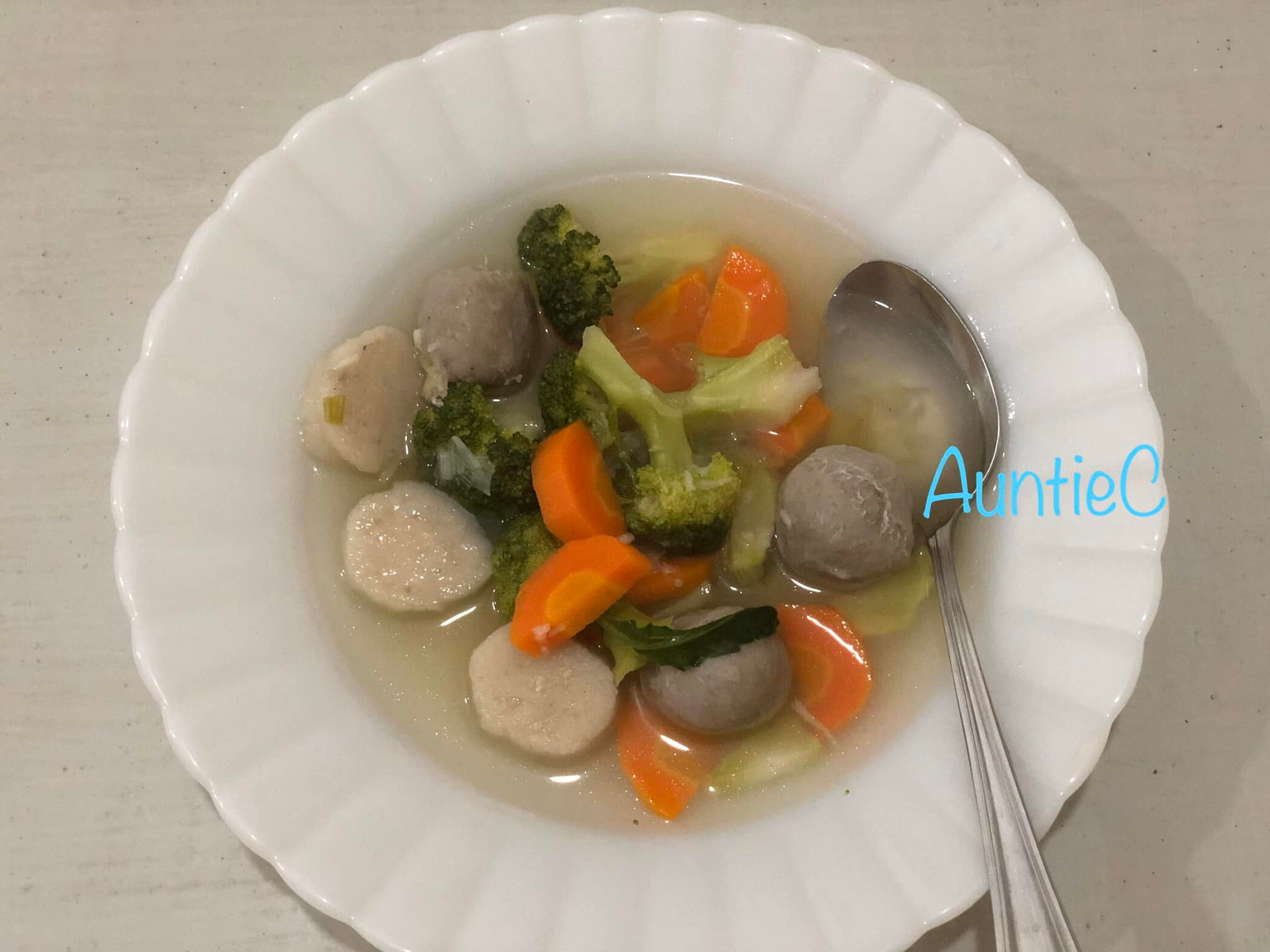 menu makan siang Sup bakso sederhana by auntieCkitchen