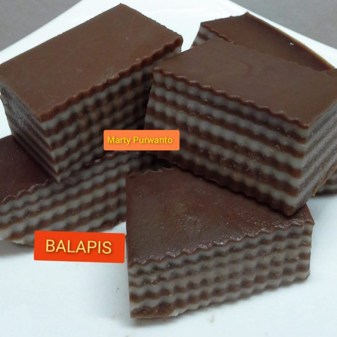 BALAPIS (LAPIS COKLAT) Sebutan lapis coklat di Manado adalah Balapis