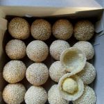 Onde-Onde with Sesame Seeds and Mung Bean Filling 1