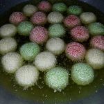Onde-Onde with Sesame Seeds and Mung Bean Filling 3